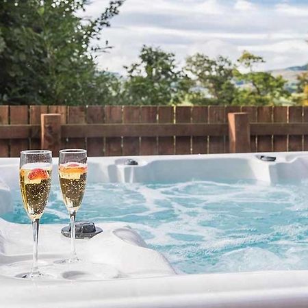 The Granary With Hot Tub Near Perth Perthshire Villa Forgandenny Buitenkant foto