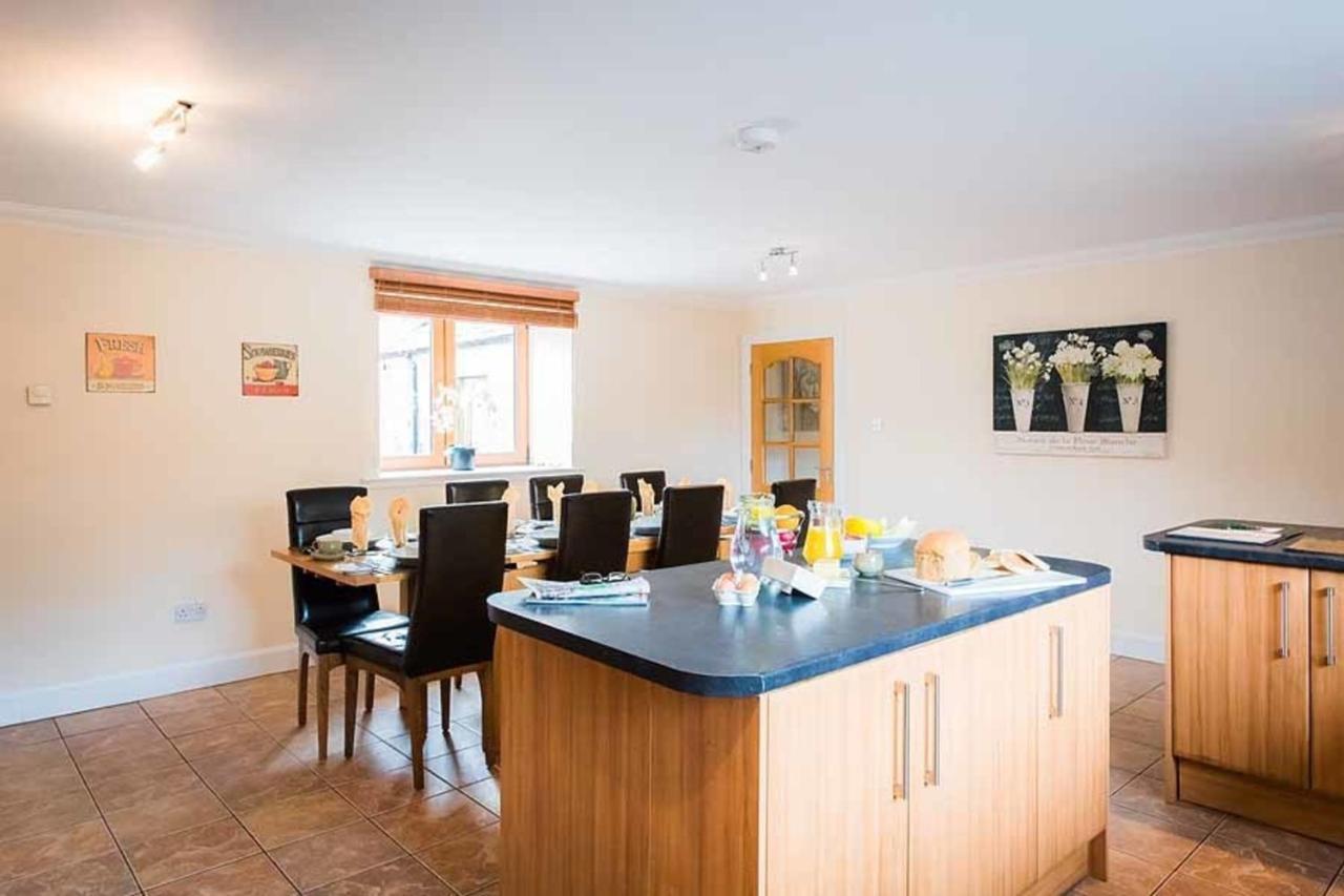 The Granary With Hot Tub Near Perth Perthshire Villa Forgandenny Buitenkant foto