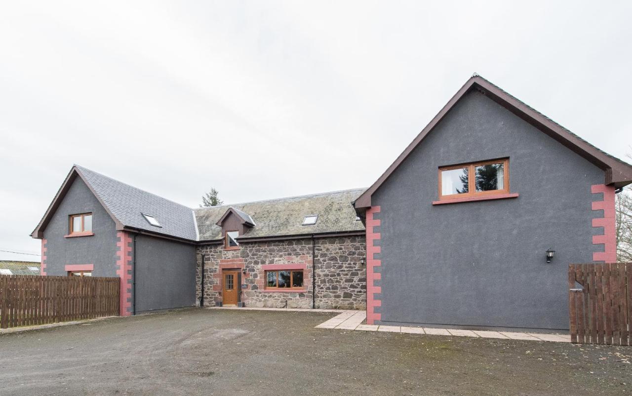 The Granary With Hot Tub Near Perth Perthshire Villa Forgandenny Buitenkant foto